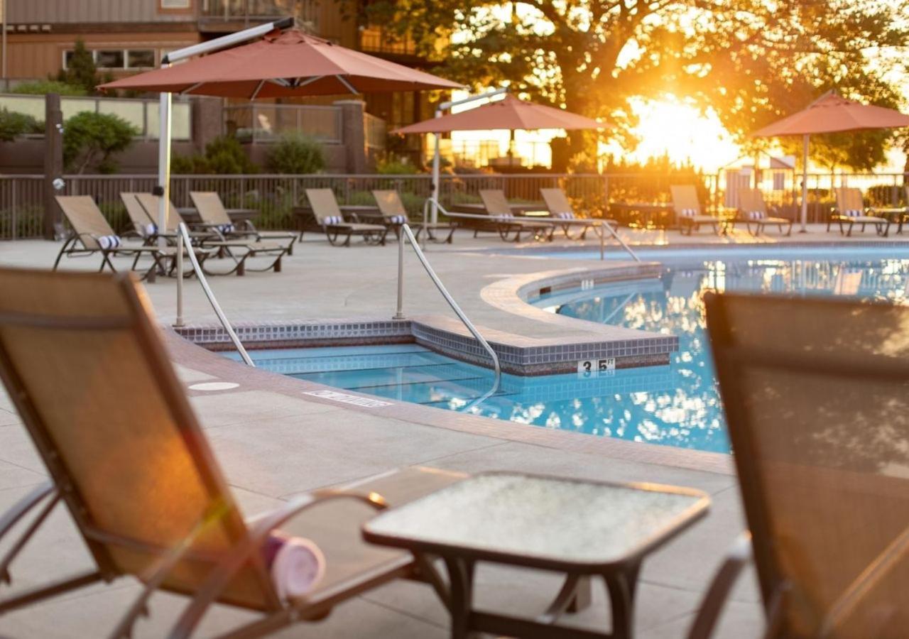 The Cove Lakeside Resort West Kelowna Luaran gambar